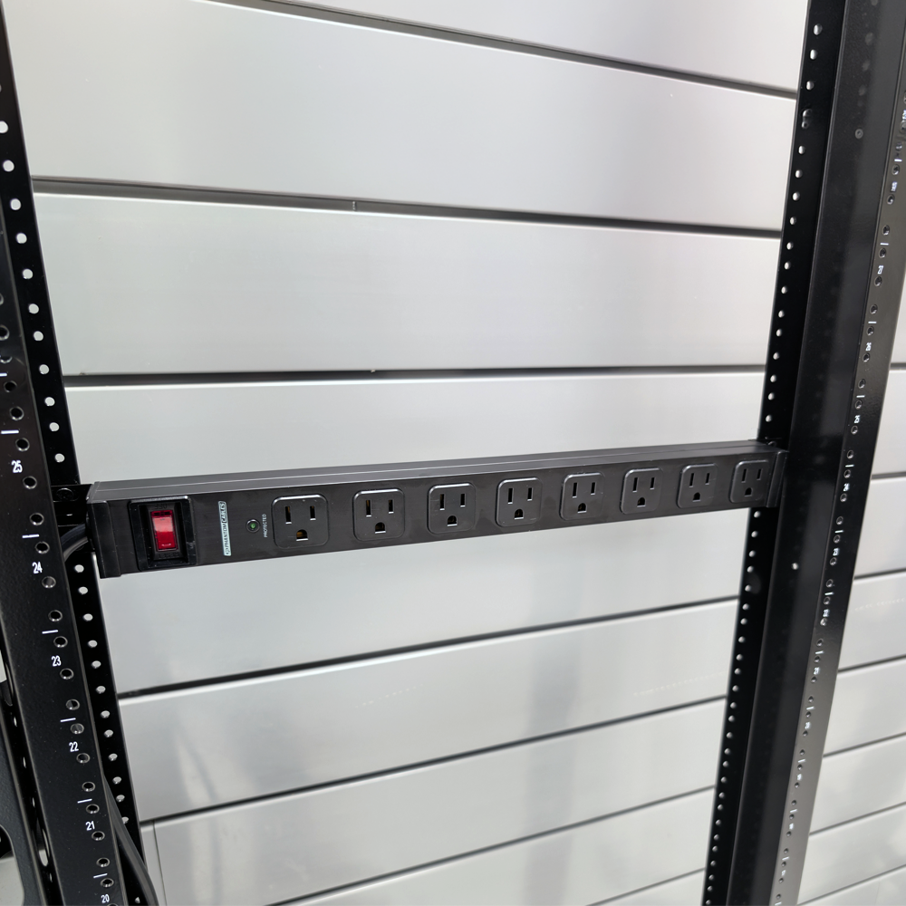 8 Outlet Surge Protector 2100J - 45 Degree Angle Plug, Metal - Black – Generic – Rack Mount Power Strips & Surge Protectors (photo 7)